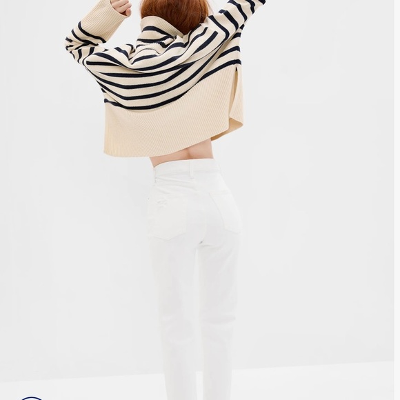 (HP)GAP Sky High Rise Cheeky Straight Jeans with Washwell - Picture 6 of 10